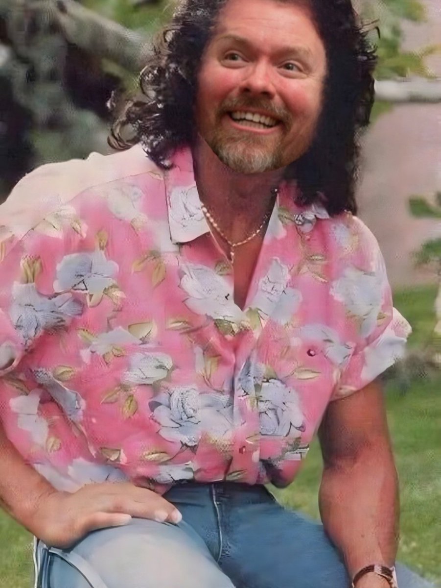 UmaPLS's tweet image. Richard watching everyone give away their PulseChain coins for free 😁🤣
#PulseChain