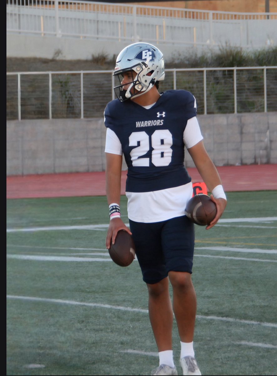 borrelli_chavez's tweet photo. 6’1 | 198 | K/P • Former D1 FCS Combo  • JUCO Combo  • Spring-eligible transfer
Film: https://t.co/RtFWo4khQu DMs open for coaches.

@ScottThiessen15 @CoachAnguay_ISU @CoachFendall @MikeeFarrar @Coach__Hunter @IcemanCoaching @ECCFootballHC @FBWarriorsECC https://t.co/WbZ010LiQz