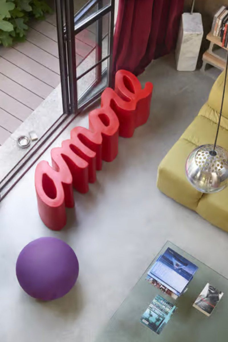 cocondedeco's tweet image. Offrir un cadeau design à Noël, c’est bien plus qu’un simple présent : c’est partager une attention qui mêle esthétique et émotion. Un objet pensé pour son élégance, sa forme ou sa créativité devient un petit morceau d’art à déposer au pied du sapin. 
🔗 buff.ly/fpFBBY8