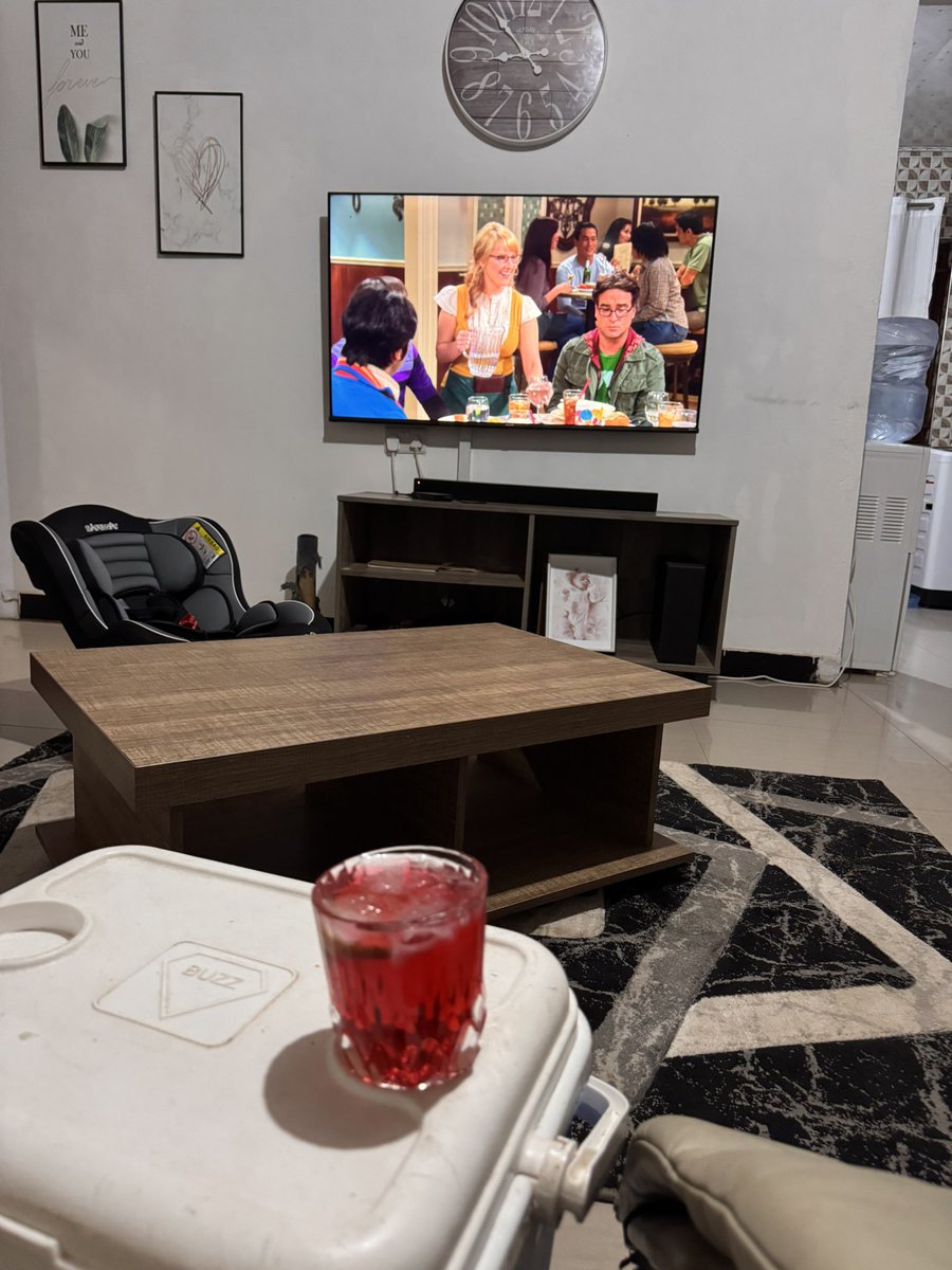 AMChonganya's tweet image. Yes the cooler box is still alive 😂#DED