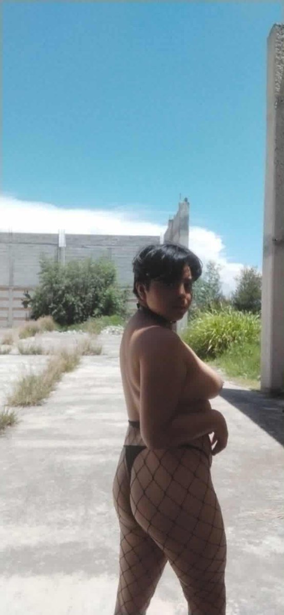 Manuel44494162's tweet photo. Para aumentar más el calor con esta perrita 😈 https://t.co/Q5eohQhMvo