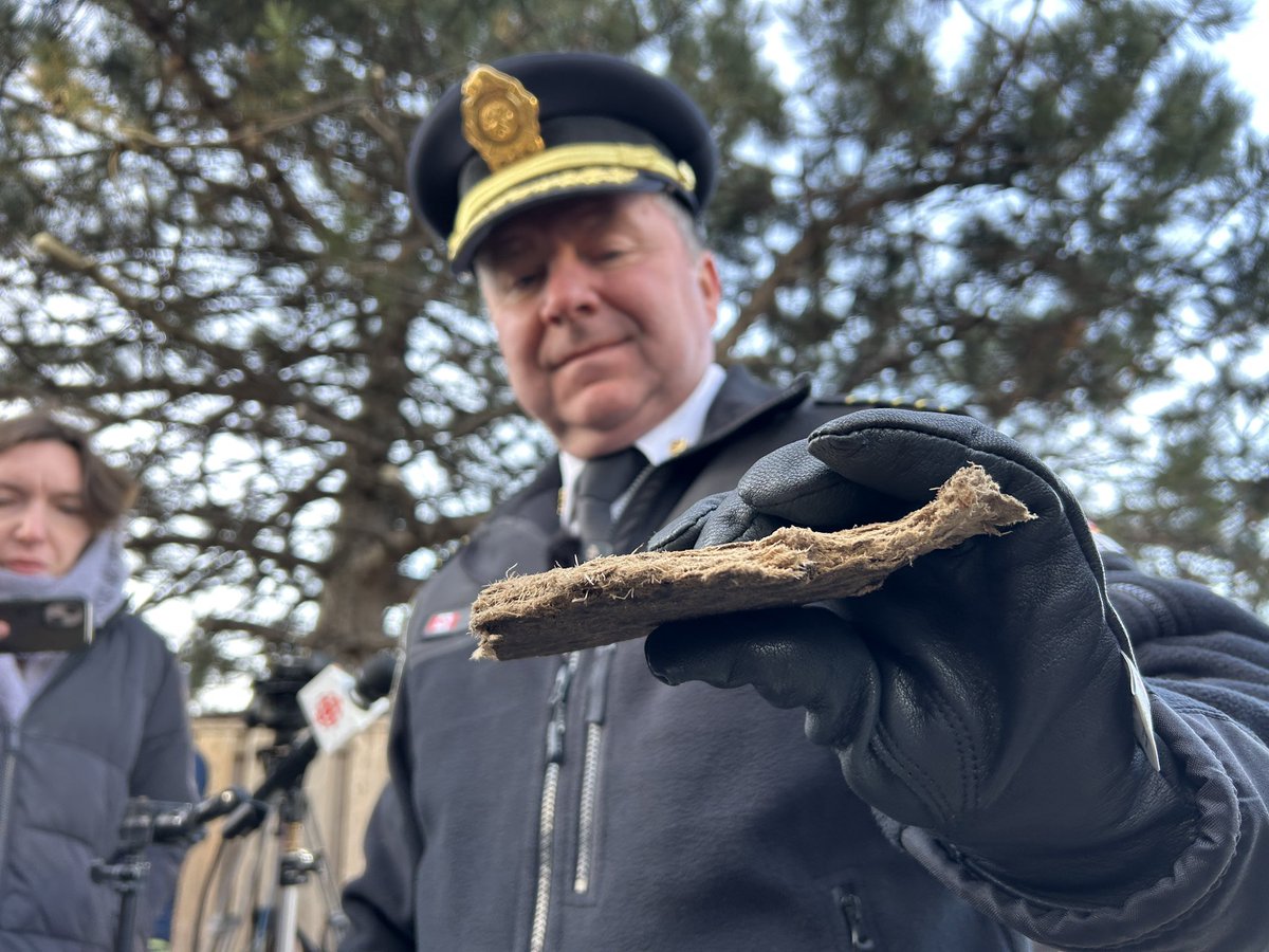 tonyfera1's tweet image. The fire at 11 Thorncliffe Park &amp;amp; 21 Overlea is a logistical challenge.  The buildings are attached and there is a membrane or liner between the two.  
Fire Chief Jessop shows a piece of that liner that’s slowly burning.  Fire fighters lack access to the tight space to put it out