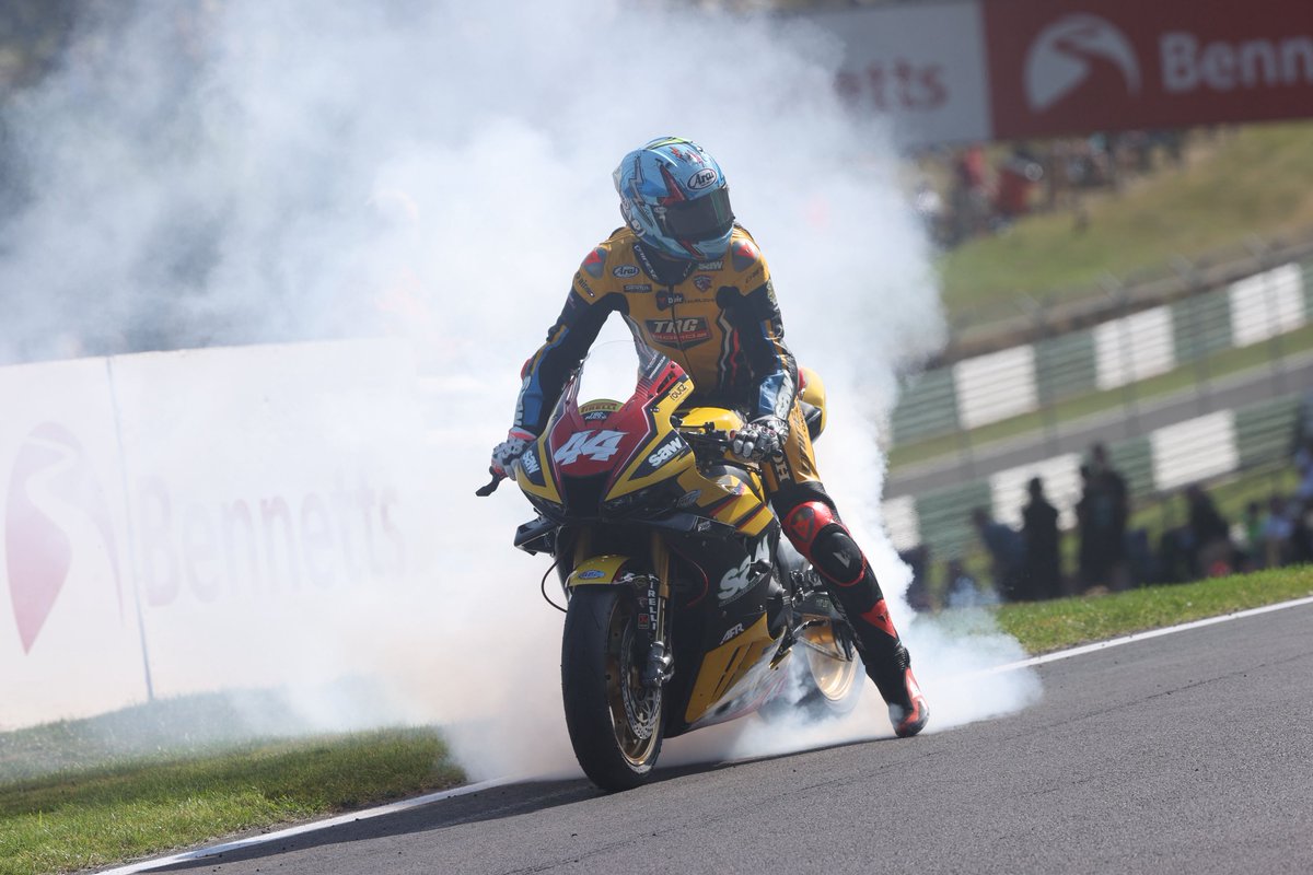 TAG Honda tweet media