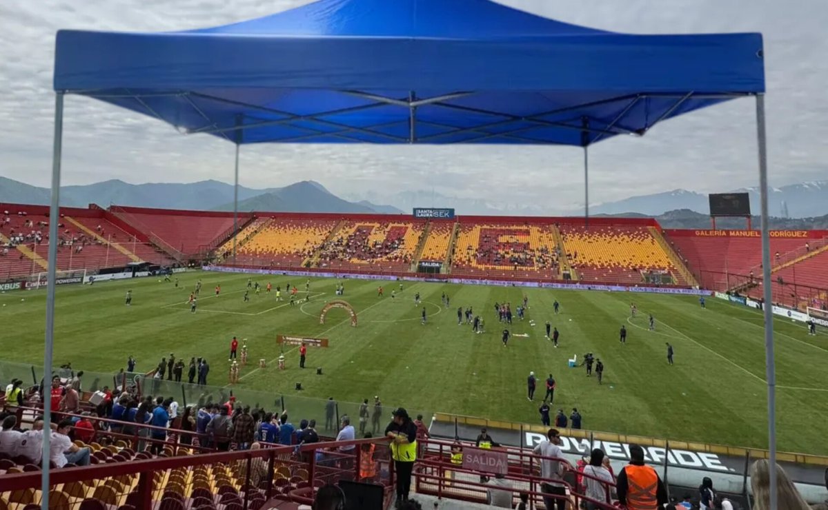 La contra quiere comprar Santa Laura y transformarlo en un recinto techado 

#LosCruzados