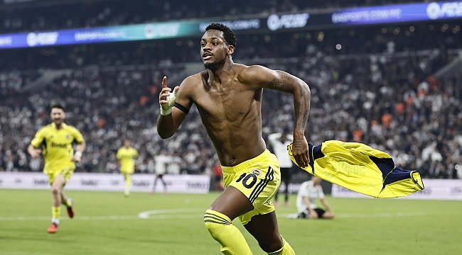 Jhon Duran'ın Fenerbahçe formasıyla ligde iki golü var ;

Beşiktaş ⚽
Galatasaray ⚽