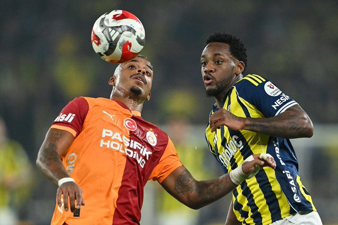 🤝 Kadıköy'deki dev derbide kazanan çıkmadı.

#FBvGS