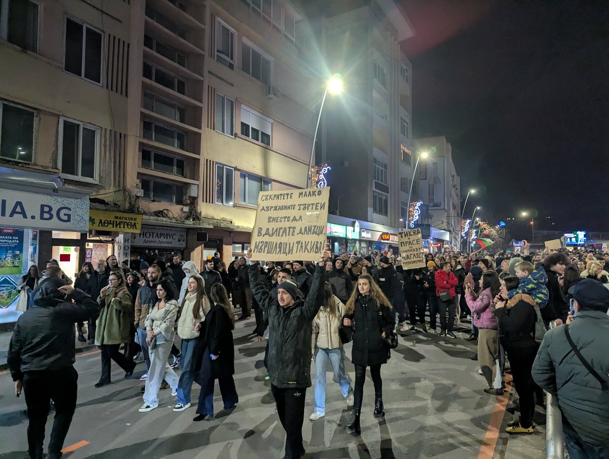 kosiotzonev tweet media