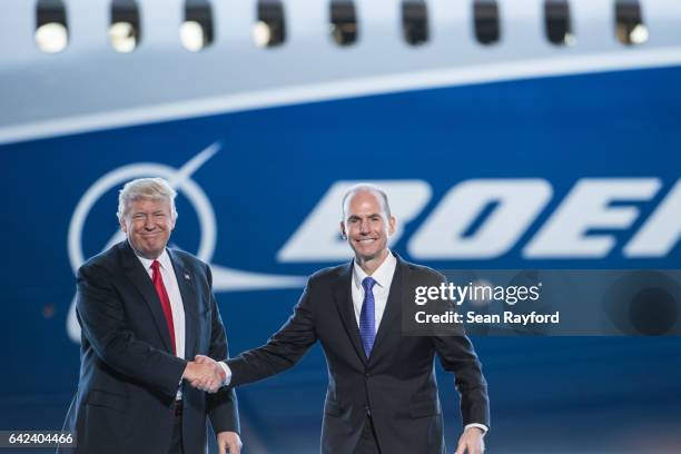 alexjordanATL's tweet image. hey here&apos;s a picture of arms industry executives with Biden

hey here&apos;s a picture of arms industry executives with Trump

hey here&apos;s a picture of arms industry executives with Schumer 

hey here&apos;s a picture of
