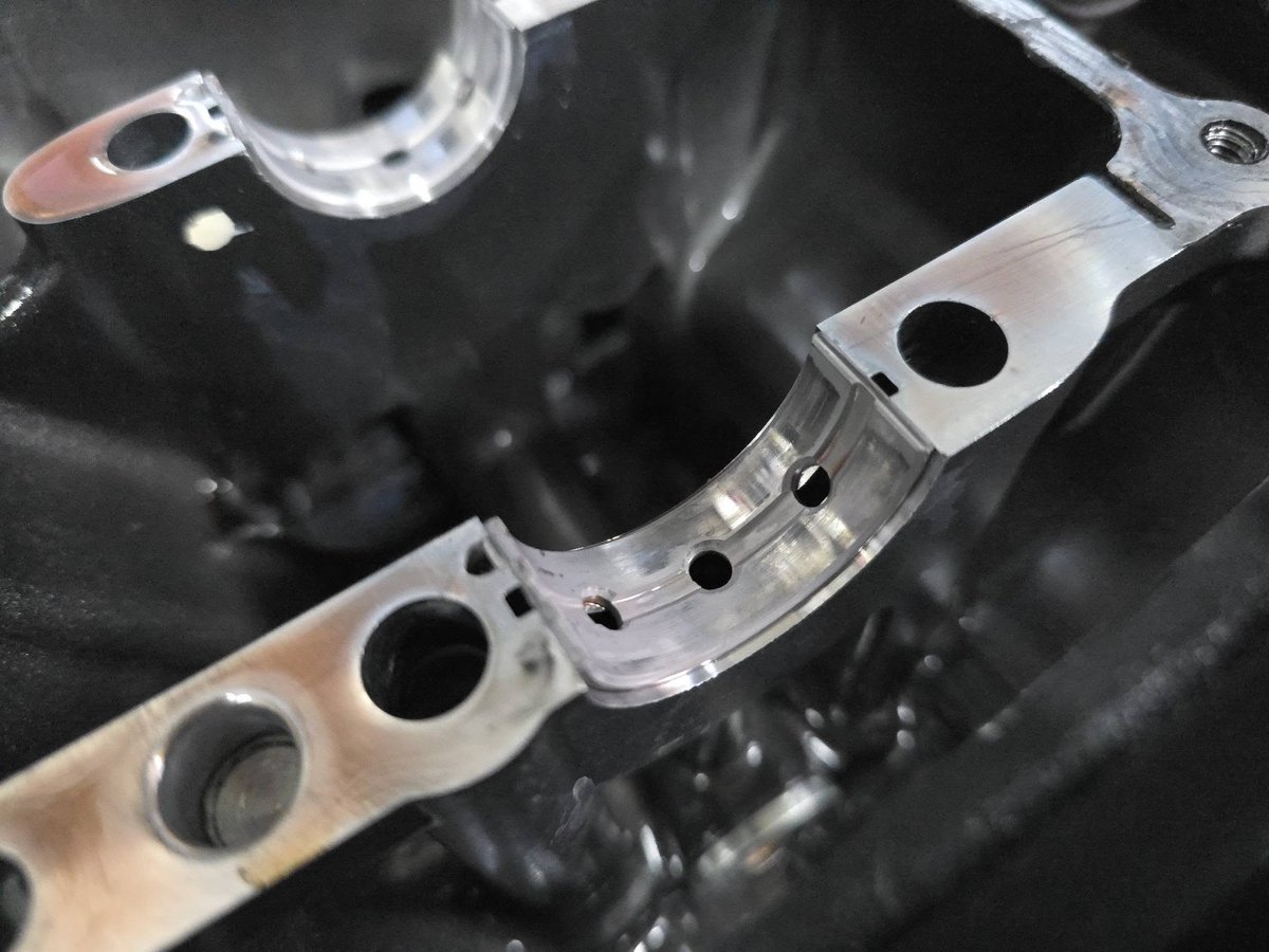 品番でBearingなる、クランクメタル
クランク側もコンロッド側も全交換
ピストンリング交換するのに
ケースシリンダーは、やっぱ面倒臭い😅

#ロクダボ #CBR600RR #CBR 
#バイク好きと繋がりたい 
#バイク好きな人と繋がりたい