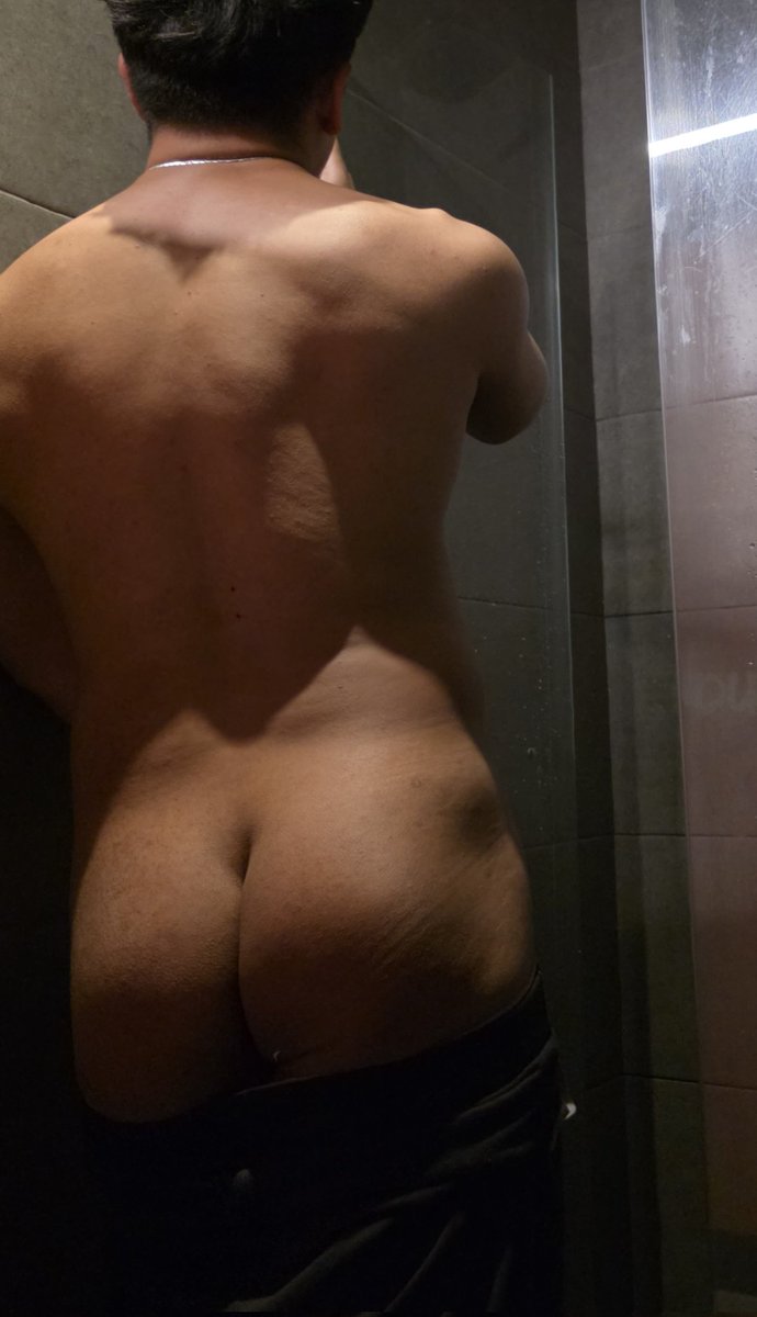 #CONCURSO

Para ganar tu #SilverTicket 🎫 envía un video/foto Sexy/Porno con tu 🍑 y el mensaje:

Este sábado 06 de Diciembre estaré en <a href="/AngelsNPCo/">Angel’s NP</a> #WhiteParty ❄️🎄 La #MegaOrgía 🍑🍆💦💦  de navidad.
❤️🔁 #SilverTicket 🎫

angelsnp.com 
📱 +573504536969