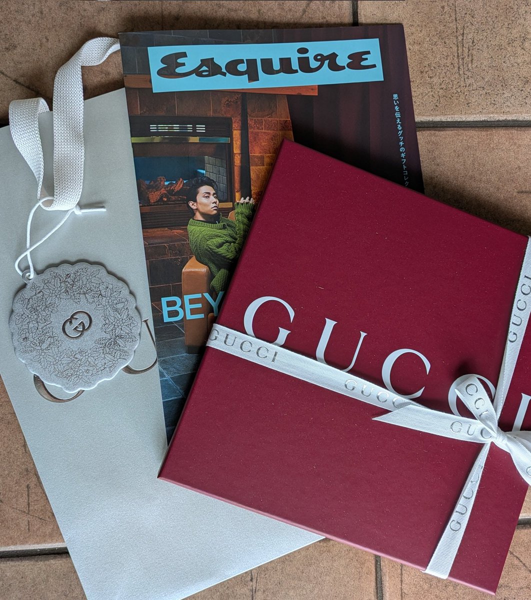 GUCCI #羽生結弦 最近あまり物欲無かったのに一目惚れ ブックレット