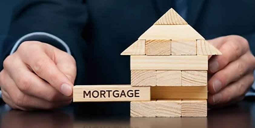 shane_capelli's tweet photo. Mortgage lending  is changing 1st Feb 2026, banks must  limit the number of loans where the debt-to-income ratio is six times or more. High-DTI loans will be capped at 20% of all new mortgages issued .
If you’re planning to buy or refinance, check with your broker now. https://t.co/gDOObBUQWy