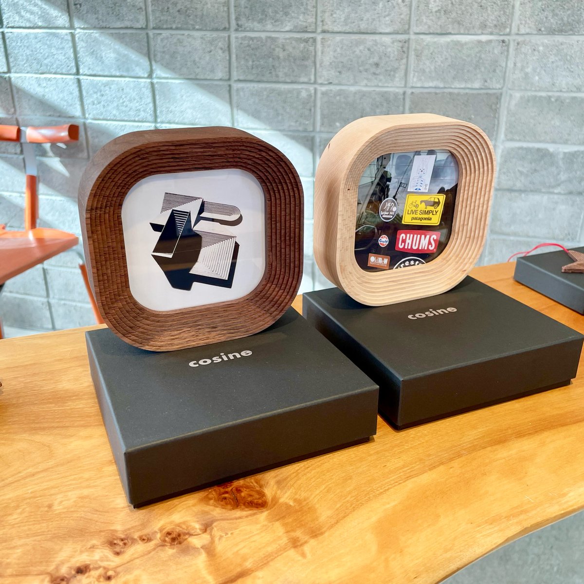 cosine_com's tweet image. 「青空に包まれた冬の朝。コサインで迎える“心ほぐれるひととき” 」
Ｎo.4035　2025年12月2日（火）（-2℃⇒4℃）晴
今朝の旭川は、雲ひとつない青空が広がり、
澄んだ空気に思わず深呼吸したくなるような、清々しい朝です。
昨日は突風が吹き荒れ、コサインの雪かき道具が
x.gd/nGwtP