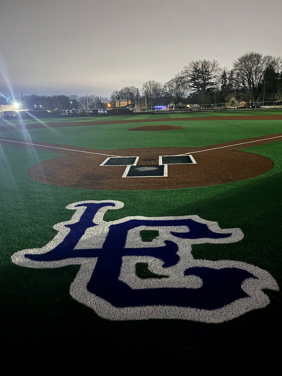 LCbaseball___'s tweet image. Almost ready