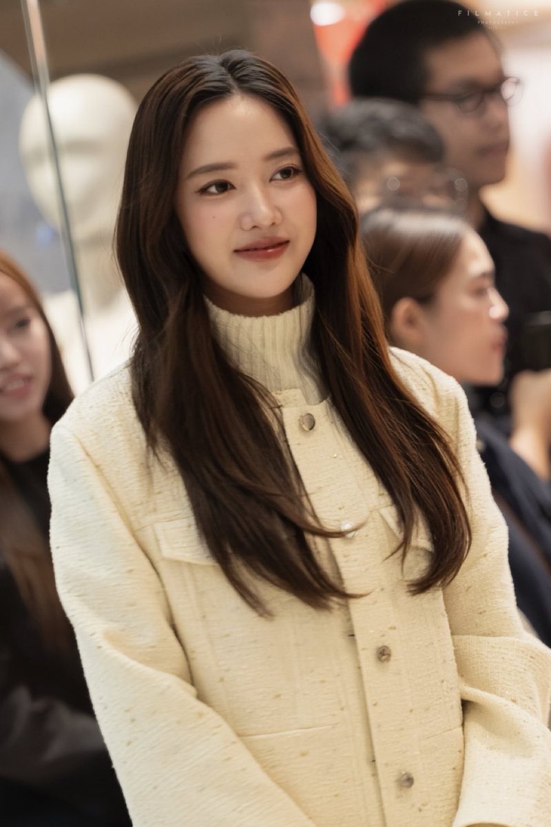 JISOOFOREVER7's tweet image. ค่อยๆ รักเธอทีละน้อย มารู้อีกทีคือทั้งใจ
อยากมีเธอแบบนี้เรื่อยๆ ไป….

SAROCHA JOIN LONGCHAMP SS26
#LongChampSS26xFreen
#Srchafreen