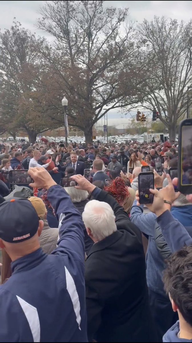 AuburnMemes's tweet image. Which school would you want to coach for??