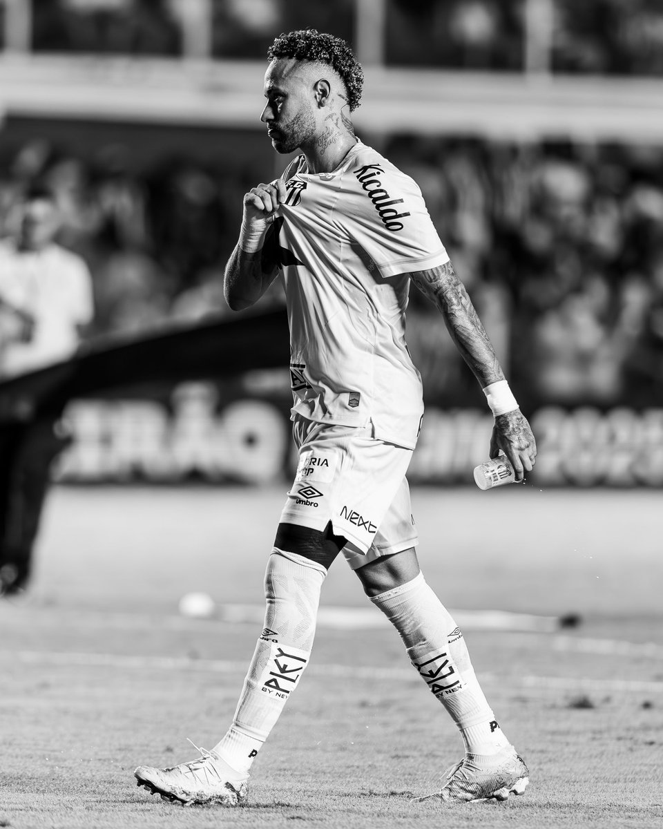 O Santos ainda me mata tweet media