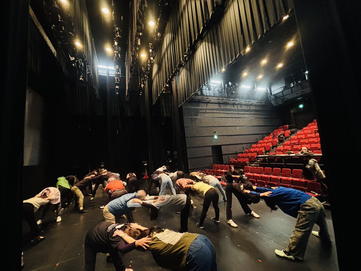 kactheater's tweet photo. 【#劇団わが町『和が町へ』】

🎟️チケット残席状況🎟️

12/5㊎ 19:00→△
12/6㊏ 13:00→×
　　　 18:00→△
12/7㊐ 12:00→×
　　　 17:00→△

詳細はこちら☟
https://t.co/wltUp6kafC https://t.co/gP2uKPuASO