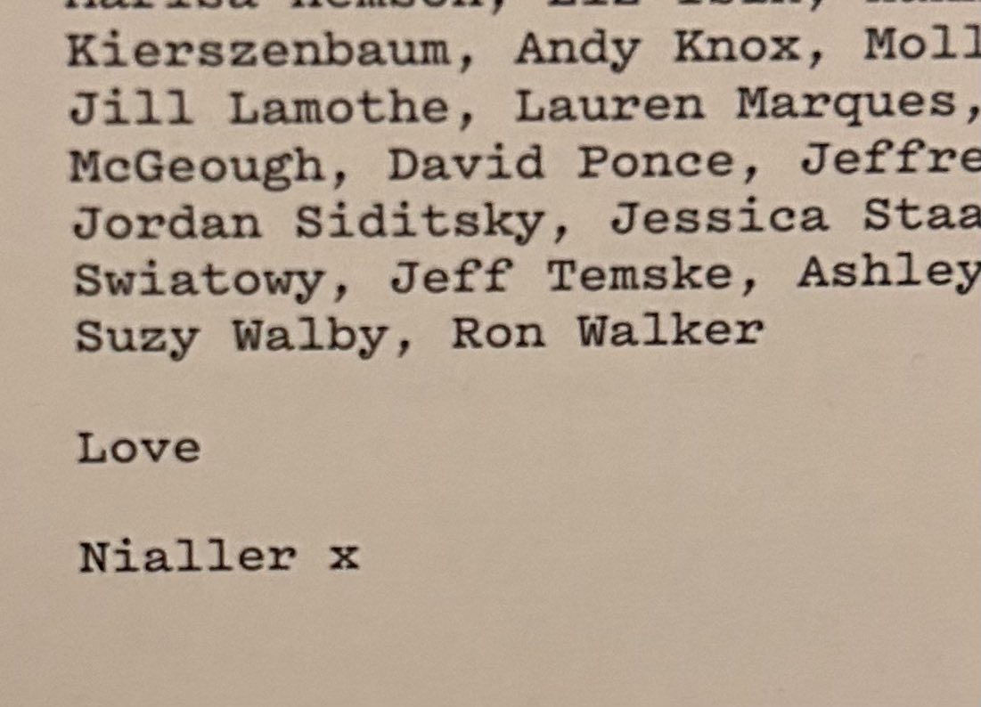 soap_114's tweet image. Something about the way Niall signs off all his album thanks makes me want to cry