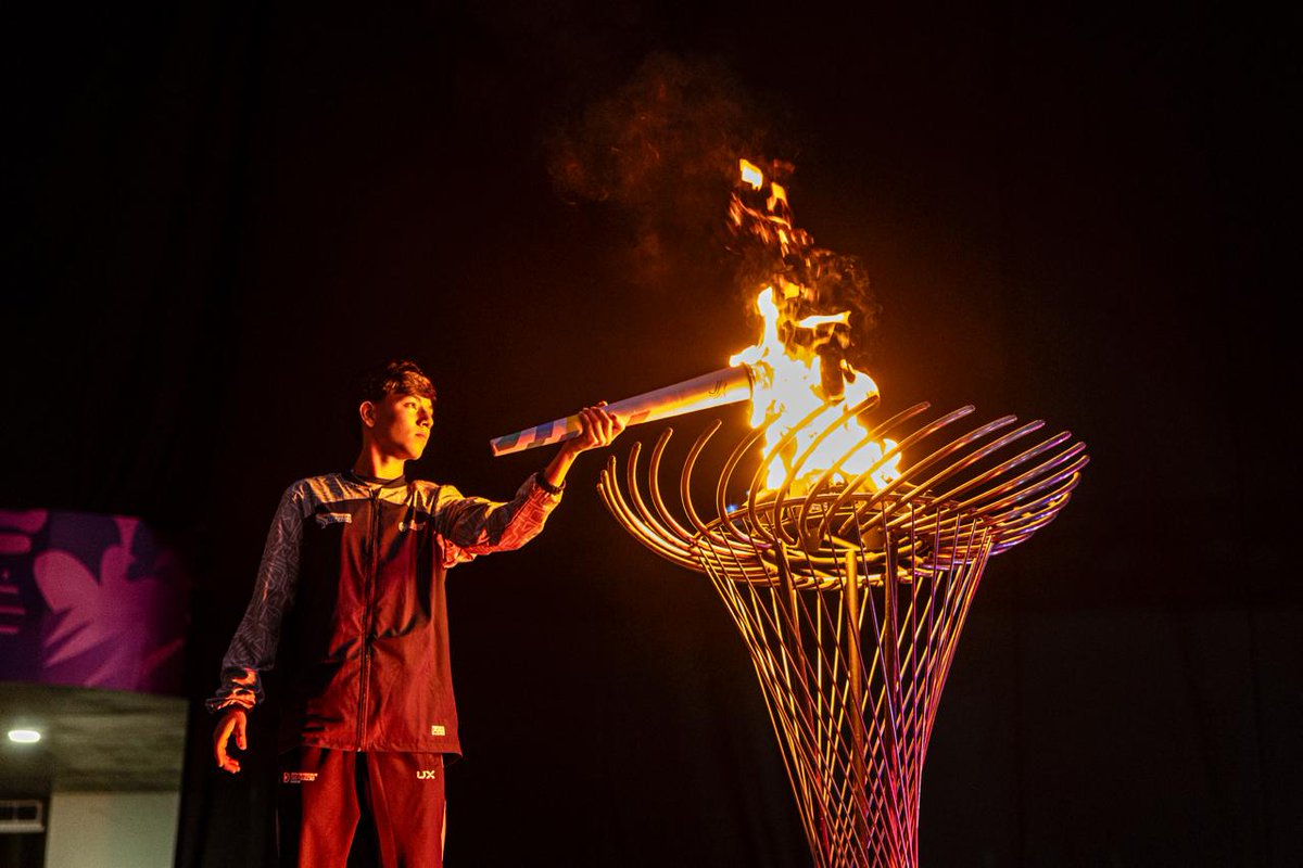 Un Paraguay gigante es el escenario donde nacen las grandes leyendas del mañana y donde nuestros jóvenes encuentran en el deporte su mejor escuela de vida.

Vivimos un momento mágico, emocionante e imponente en la inauguración de los XXIX Juegos Sudamericanos Escolares Asunción