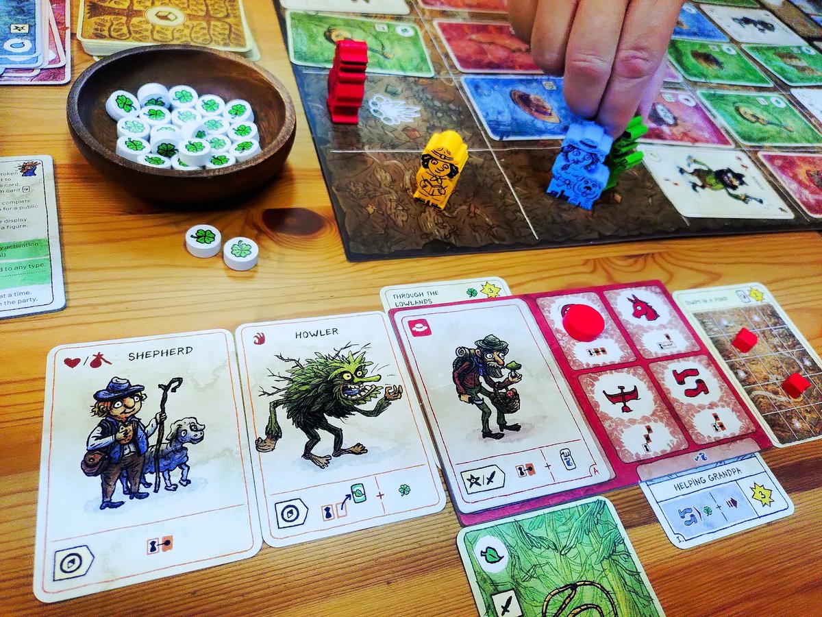 『PILGRIMS』
おとぎ話な世界で旅をしよう🚶🏻
地図上を歩いてはアイテムや仲間を集める。キャラにアイテムをセットすると追加効果が出せて色々できるし、冒険の達成にも使う。特段バチリもしないけどゆったり遊ぶにはちょうどいい✨
手描きアート好き過ぎて珍しくテーマ買いしたけど個人的アタリです😊