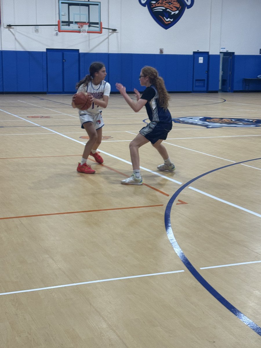 C_Forte4's tweet photo. 🏀 Sharks start the season strong!
Our Girls Basketball team kicked off with a nail-biting win over SMS: 33–27! 💪
Proud of our athletes for pulling through in the final moments.
Season record: 1–0 🦈🔥
#GoSharks #SharkPride #BasketballSeason https://t.co/KkkJidOTTS