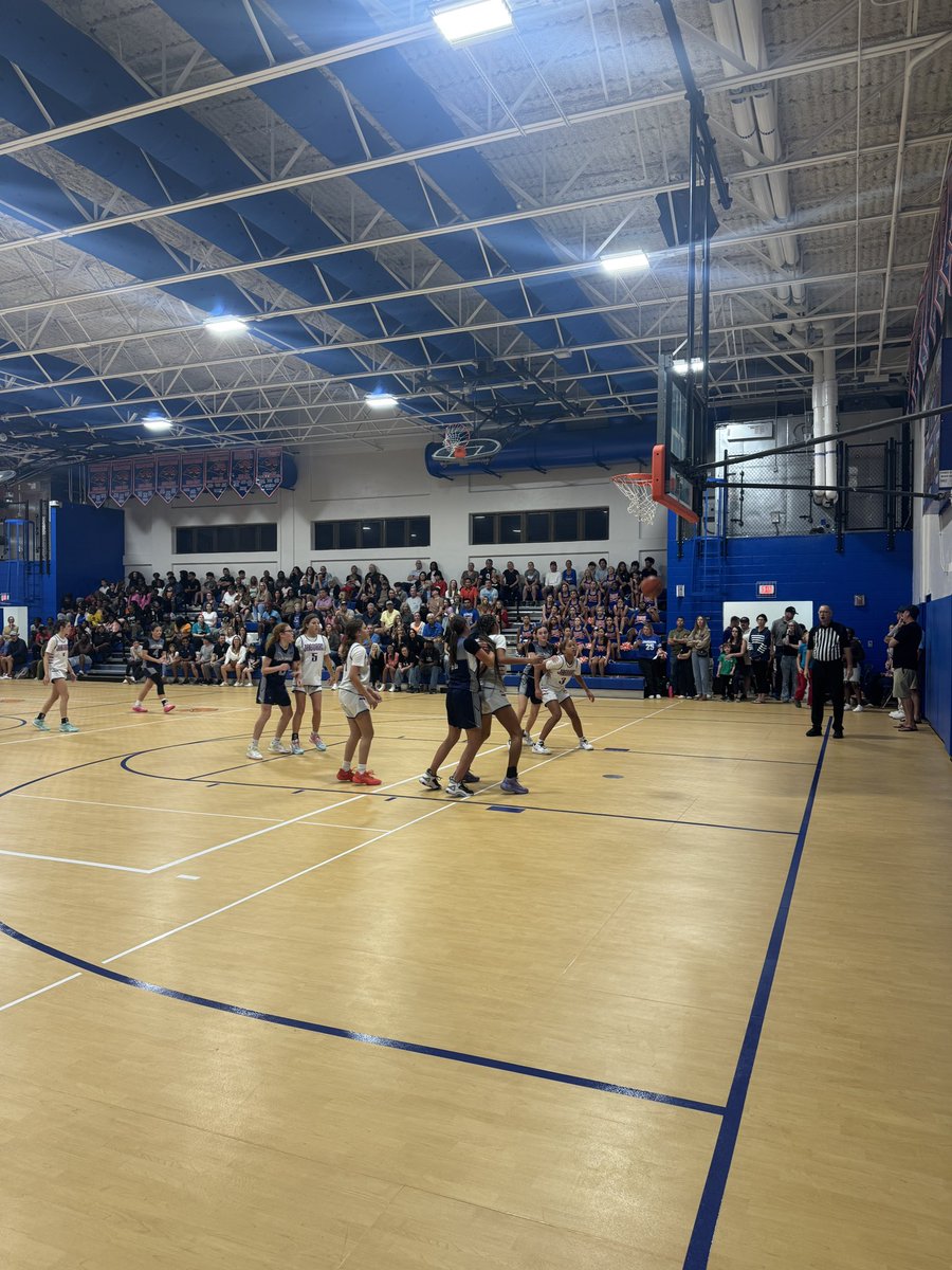 C_Forte4's tweet photo. 🏀 Sharks start the season strong!
Our Girls Basketball team kicked off with a nail-biting win over SMS: 33–27! 💪
Proud of our athletes for pulling through in the final moments.
Season record: 1–0 🦈🔥
#GoSharks #SharkPride #BasketballSeason https://t.co/KkkJidOTTS