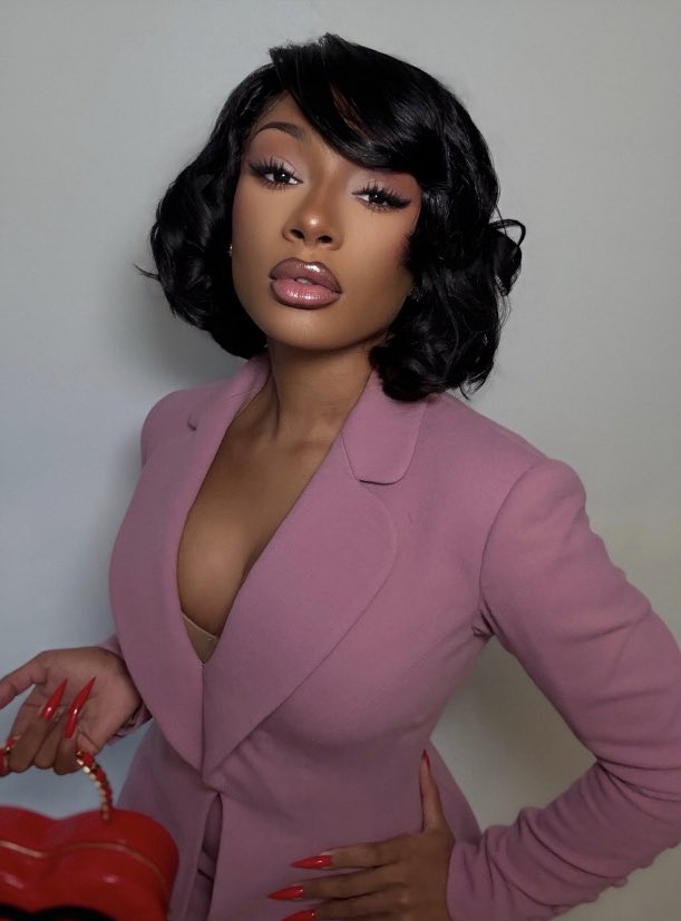 Heaux Thee Lover Girl 💋 tweet media