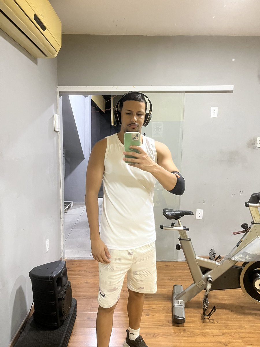 MaikeCSilva's tweet photo. Treino de hj https://t.co/M4xk7olkgQ