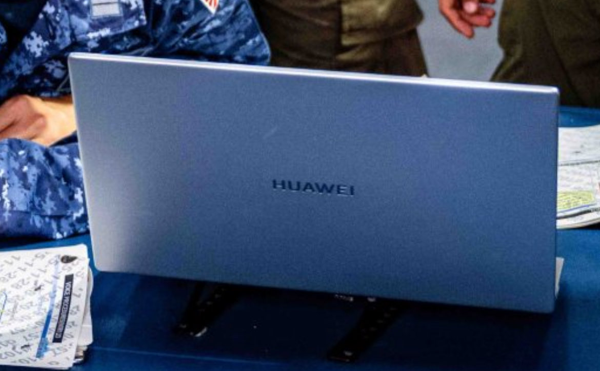 harukaawake's tweet image. No one should be using Huawei… especially not the armed forces.