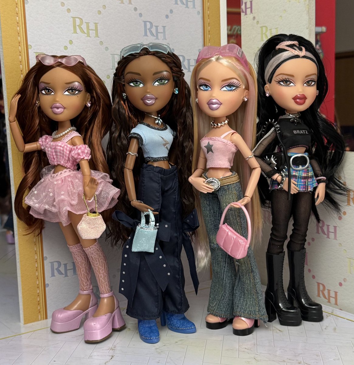 KhyKluster's tweet photo. What A Year 4 BRATZ!! https://t.co/eE4Mbu5tqU