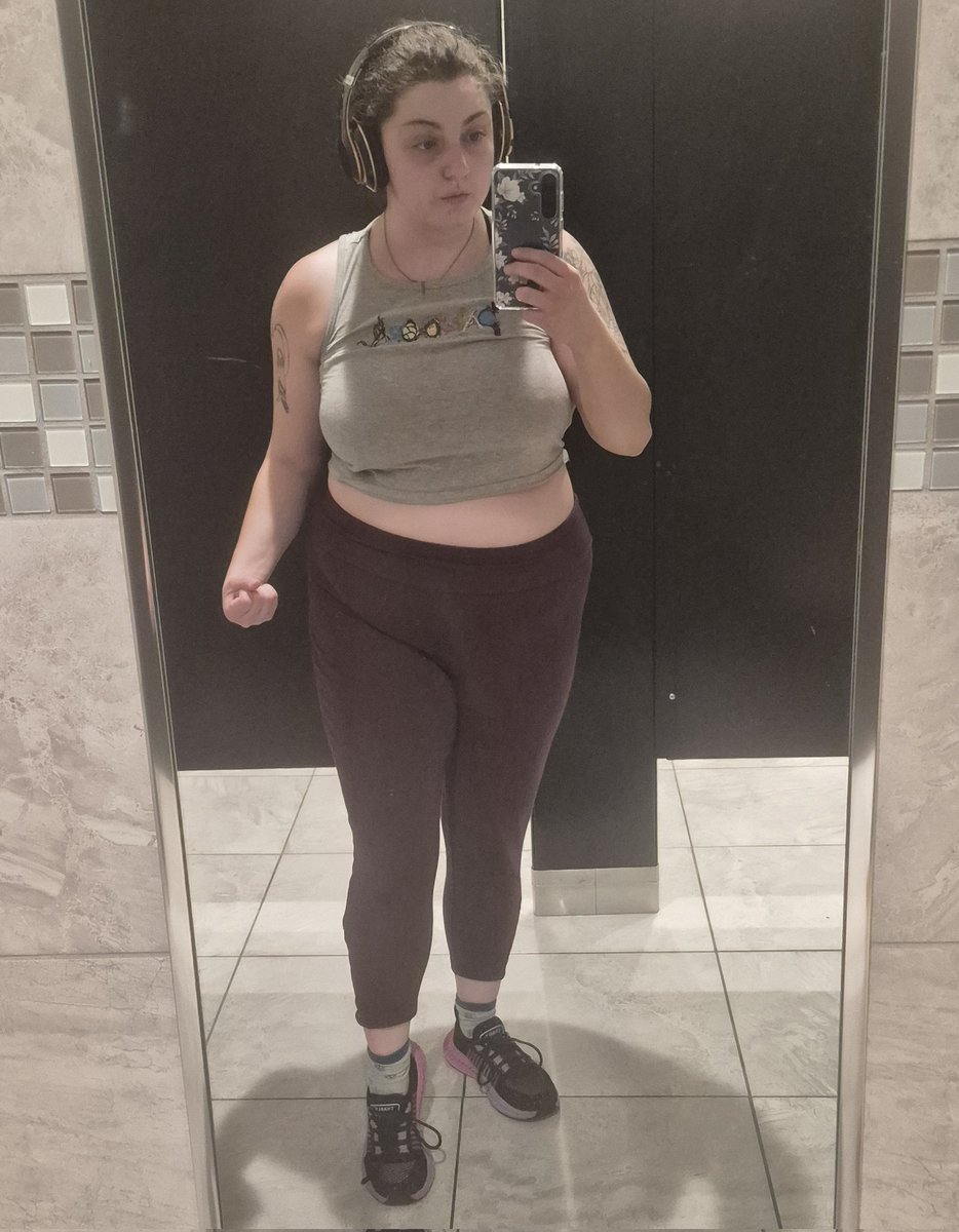 TatianaWrestles's tweet image. November

Arms and legs got bigger, midsection stayed the same. Almost done with the year, and just trying to see it through at this point.

#fitnessjourney #accountabilitycheck #theunwiltingtatiana
