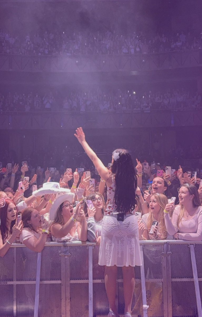 NOSSA ESTRELA! 💘

via Instagram Stories.