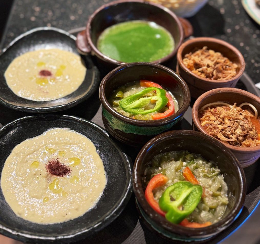 Grand_Pyramid's tweet photo. ちょっとした“旅気分ランチ”はいかがですか?
20種類以上の本格エジプト料理が食べ放題、
さらに 事前予約でタジン1品プレゼント! 🏺🔥
まるでカイロに来たような店内で、エジプトを体感✨🇪🇬
平日:120分 / 土日祝:90分
📌 事前予約でタジン無料サービス
#SphinxTokyo #スフィンクス東京 #EgyptianCuisine #エジプト料理 #食べ放題ランチ
#タジン #Tajin #水道橋ランチ #東京グルメ #エジプト旅行気分 #中東グルメ