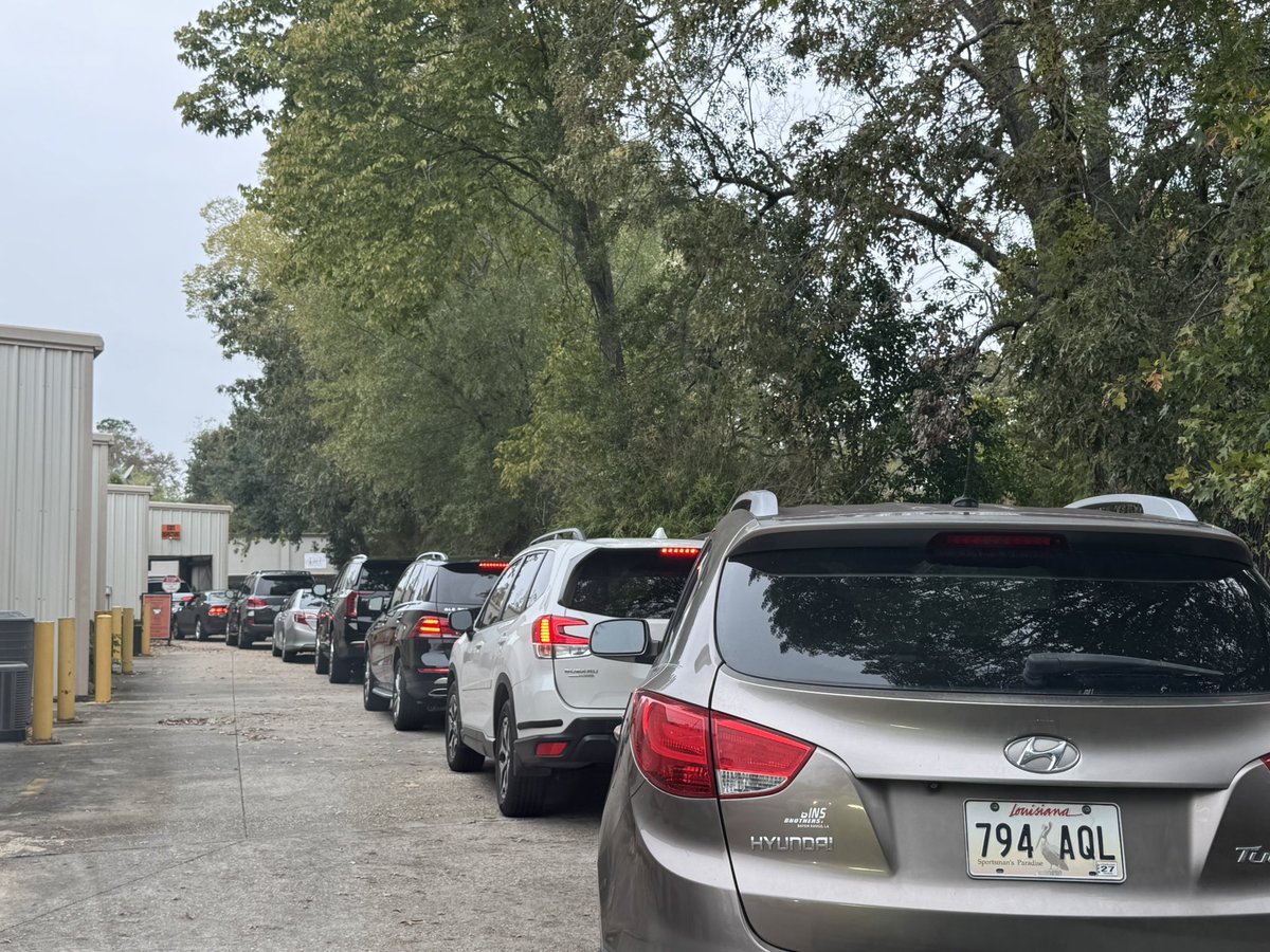 ebendily's tweet image. First of the month. In Louisiana, sadly this still means people having to line up and pay for a government-required vehicle inspection sticker. Someone please put a stop to this nonsense! #lalege #lagov
