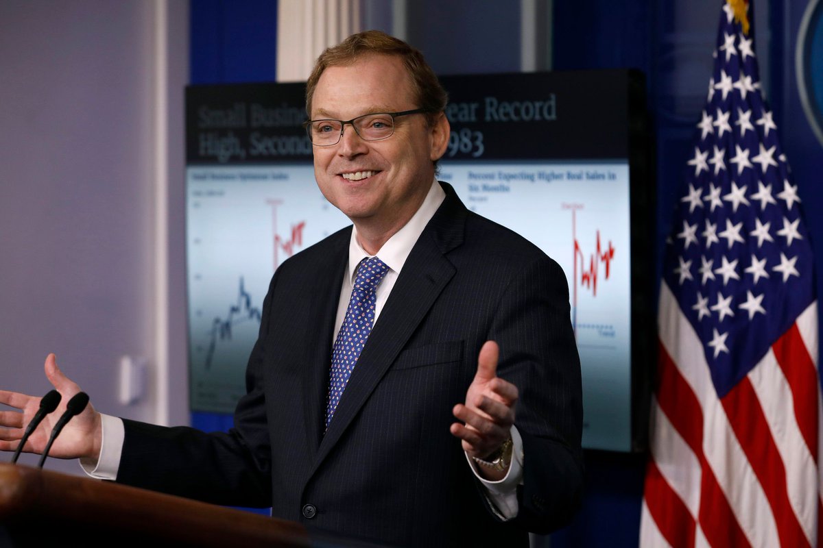 mrnguyen007's tweet image. 🚨 🚨 BREAKING NEWS:

PRESIDENT TRUMP FORMALLY NOMINATES KEVIN HASSETT AS FED CHAIRMAN.🎙🇺🇸