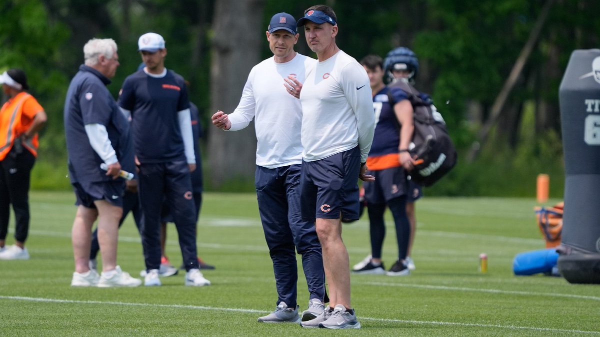 dwcprodz's tweet image. There’s going to be an eventual brain drain of the Bears coaching staff. They’re all doing remarkable jobs. 

Declan Doyle will eventually get a job elsewhere to call plays. Al Harris could be a top DC candidate. 

But the best part is that our offensive and defensive play caller…