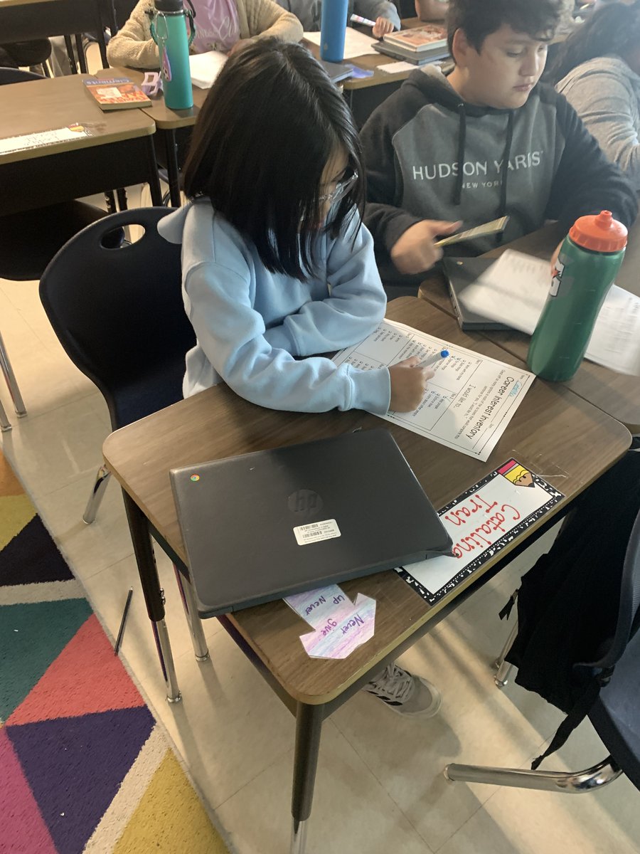 Amanda Barrett tweet media