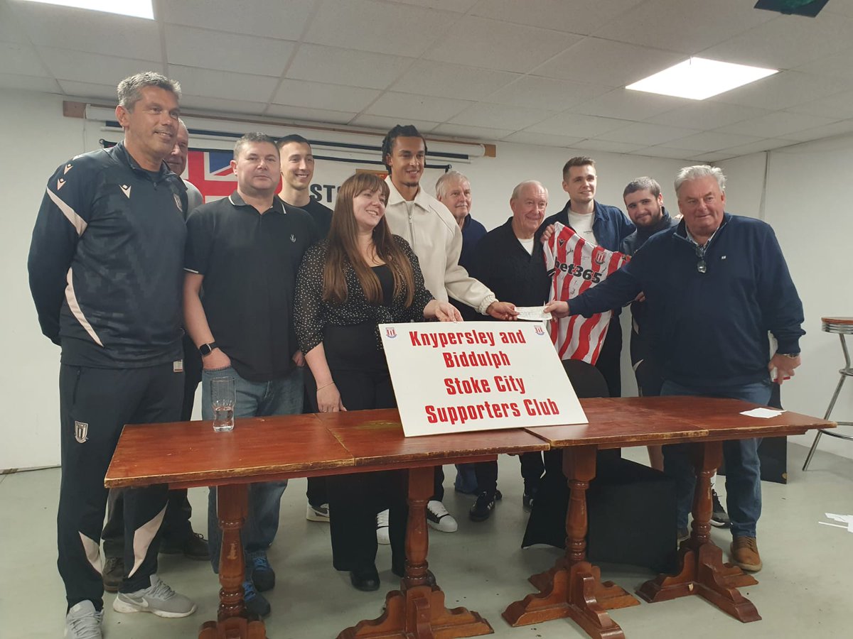 Simon Robinson tweet media