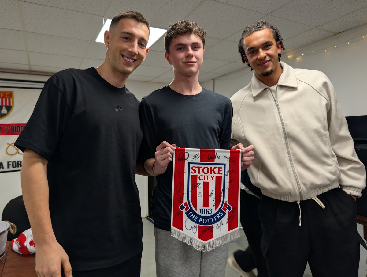 Simon Robinson tweet media