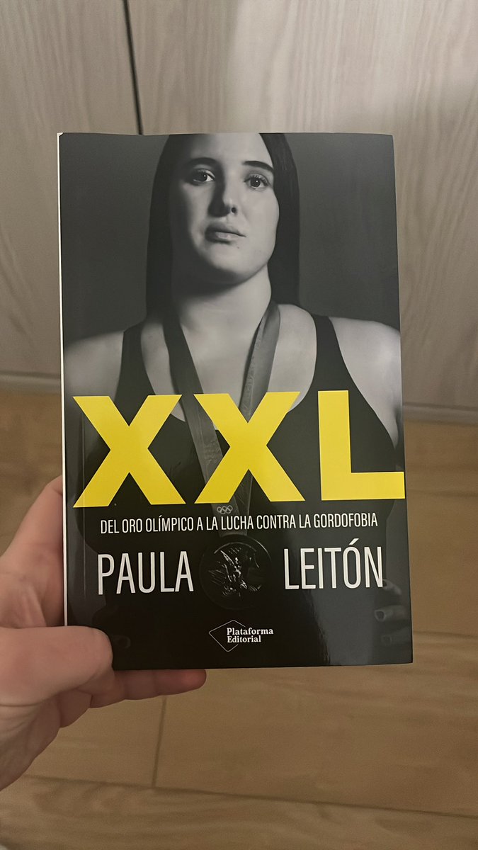 Hacía mucho tiempo que un libro no me hacía reflexionar tanto, cambiar una forma de pensar.. hacía tiempo que un libro no me llegaba de esta forma. Gracias <a href="/PaulaLeiton4/">Paula Leiton</a>