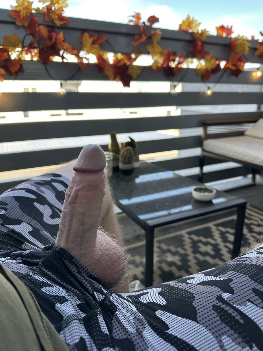 dillingerdiggs's tweet photo. just enjoying the winter scenery #gayporn https://t.co/CM1xm9UqUh