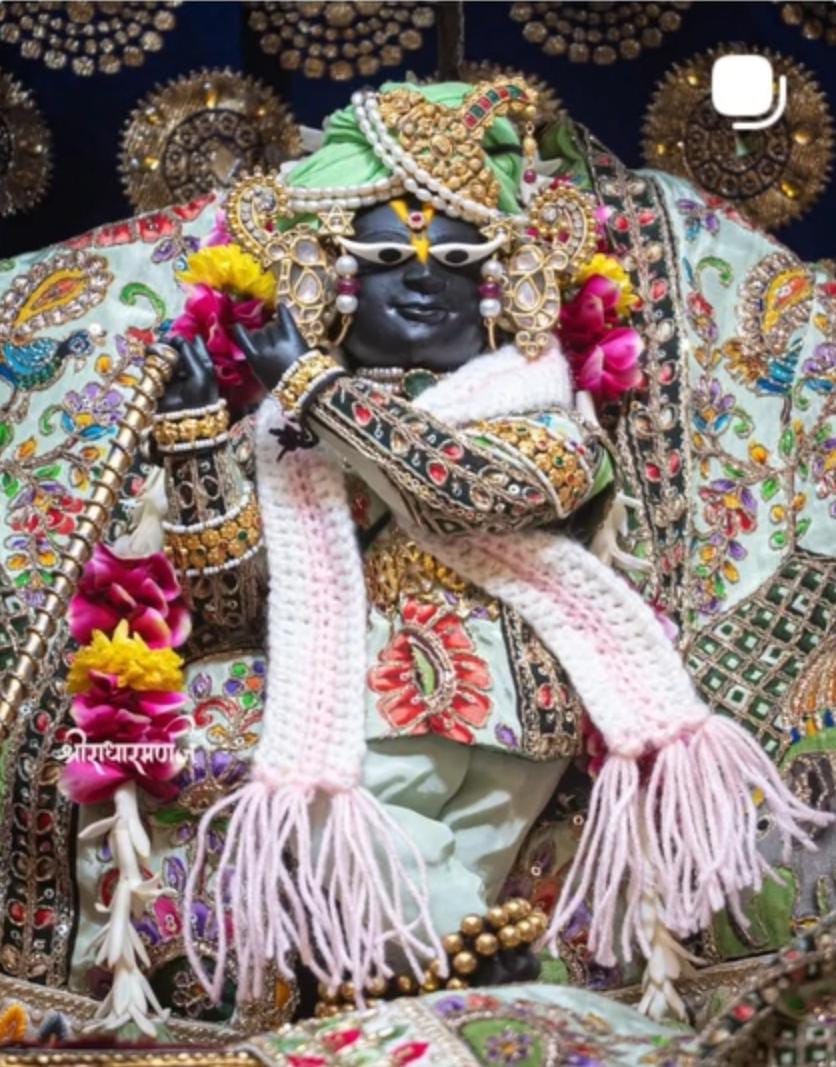 DeepchandBoss's tweet image. श्री कृष्ण भगवान के कौनसे रूप के दर्शन कर रहे हो आप?
बहुत कम लोग ही होंगे जो सही जवाब देंगे🙏