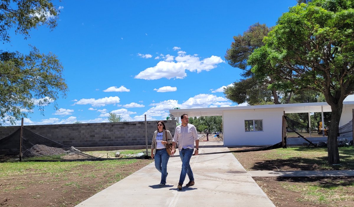 Hoy recorrí los avances de la obra integral del Parque de la Laguna Don Tomás. La renovación de la pileta, el mangrullo, el puente, el embarcadero para hidropedales y los nuevos senderos peatonales avanza según lo previsto. Estamos modernizando uno de los espacios más