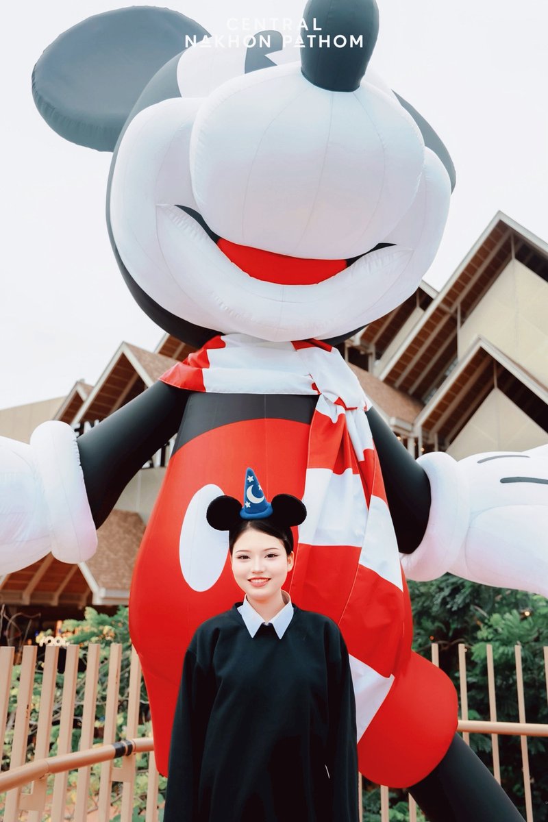 𝐌𝐢𝐜𝐤𝐞𝐲’𝐬 𝐁𝐢𝐫𝐭𝐡𝐝𝐚𝐲 𝐂𝐞𝐥𝐞𝐛𝐫𝐚𝐭𝐢𝐨𝐧 🎉✨ 
𝟏𝟖 𝐍𝐎𝐕 𝟔𝟖 สุขสันต์วันเกิด 𝐌𝐢𝐜𝐤𝐞𝐲 𝐌𝐨𝐮𝐬𝐞 🎂💛

✨ มาร่วมฉลองกันได้เลยที่ เซ็นทรัล นครปฐม! ✨

#เที่ยวดิสนีย์ที่เซ็นทรัล 
#TheMagicalStarsAtCentral
#เซ็นทรัลนครปฐมTheMgicalStars  #CentralNakhonPathom