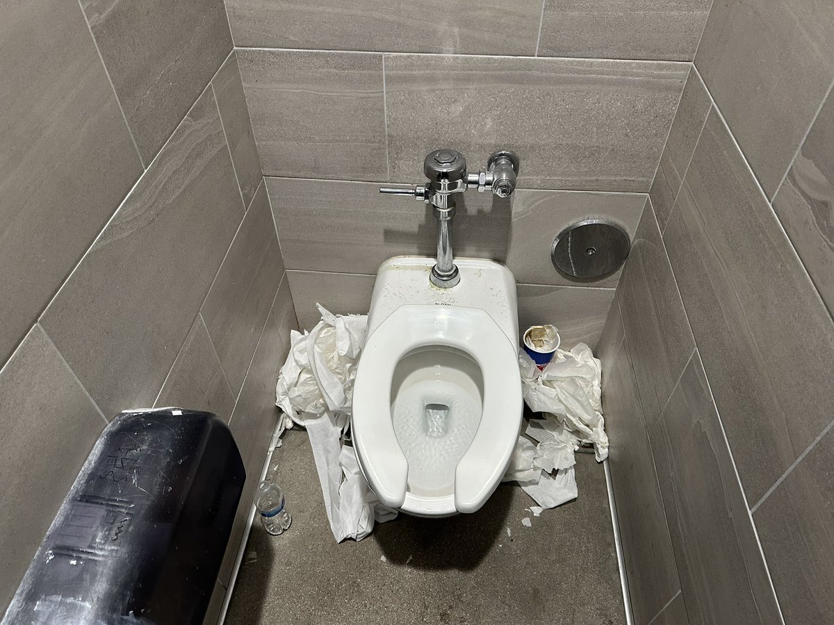 Ken Smith tweet media