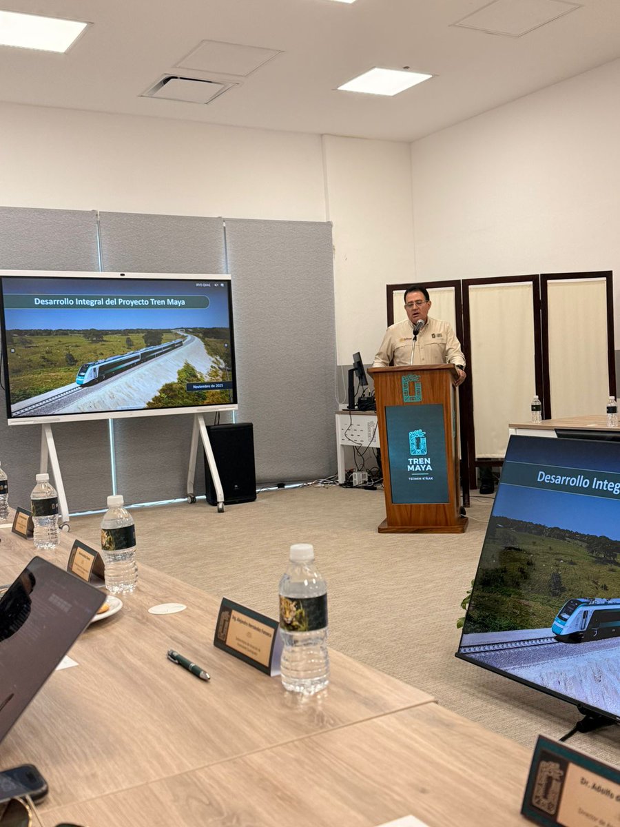 Turismo_Tabasco's tweet photo. para construir un futuro de prosperidad, demostrando su capacidad de generar alianzas de alto impacto para el desarrollo económico.
#Tabasco #GobiernoDelPueblo #TurismoTabasco #DesarrolloEconómico #AMSDE https://t.co/jjMdNrhlHH