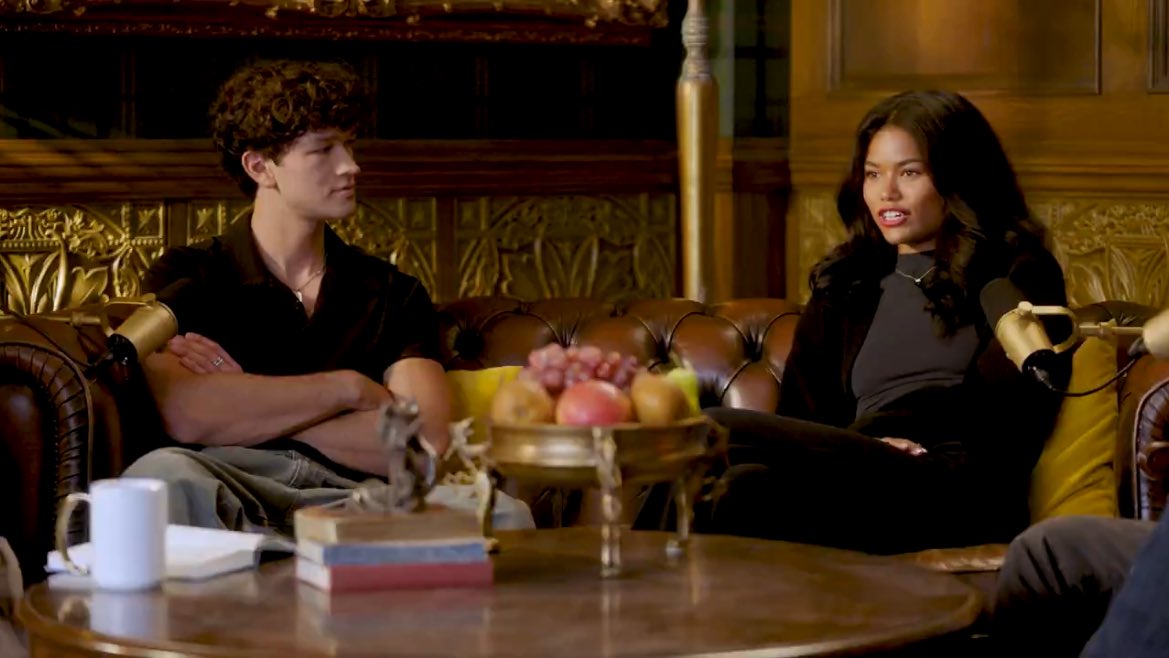 wisegirlfied's tweet image. CLEAR THE AREAAAAA THALUKE IS SO BUZZYYYY