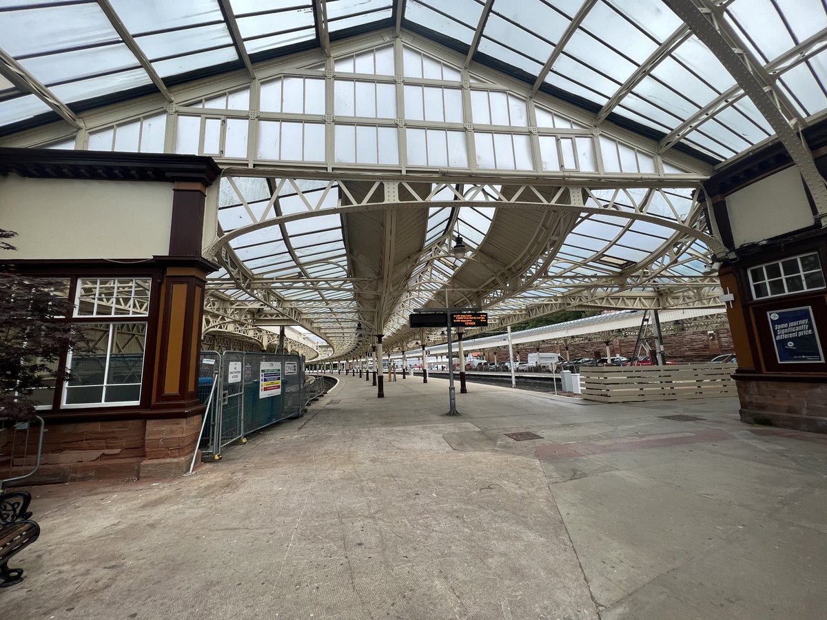 wapple15's tweet image. #AlphabetChallenge The beautiful station at Wemyss Bay 🏴󠁧󠁢󠁳󠁣󠁴󠁿#WeekWforWindows