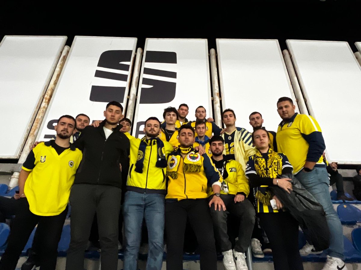 1907 ÜNİFEB Maltepe Üniversitesi Örgütlenmesi olarak Fenerbahçe - Galatasaray karşılaşmasında takımımızı yalnız bırakmadık.